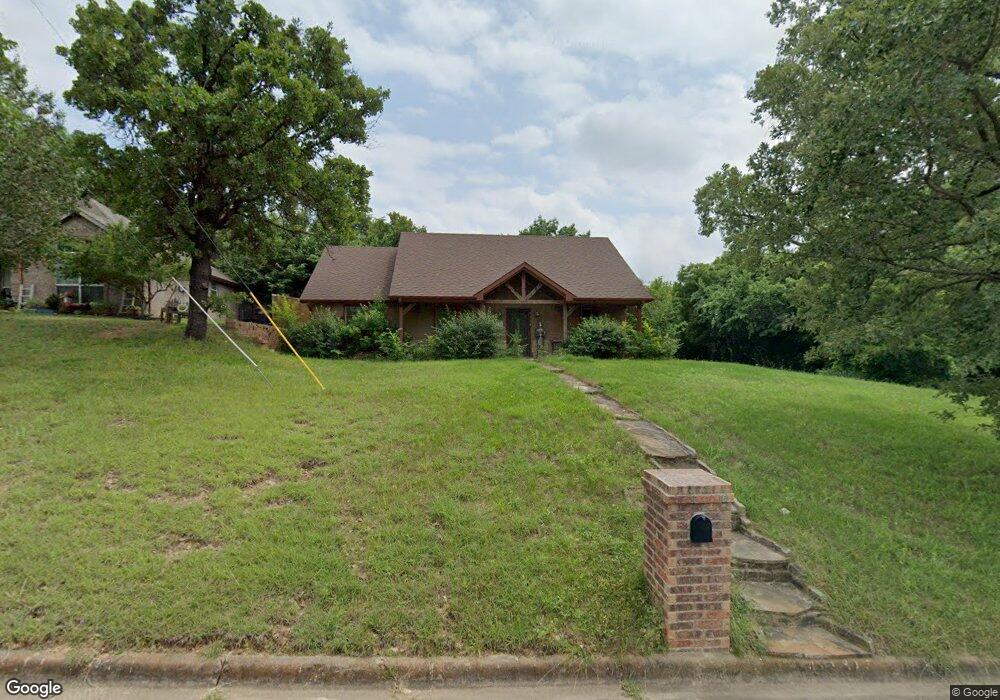 930 W Monterey St, Denison, TX 75020 - photo 1