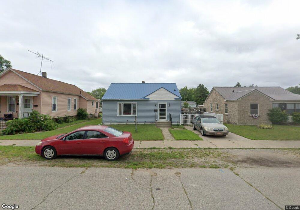 2304 15th Ave, Menominee, MI 49858 - photo 1