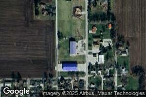 708 N Broadway St N, Newman, IL 61942