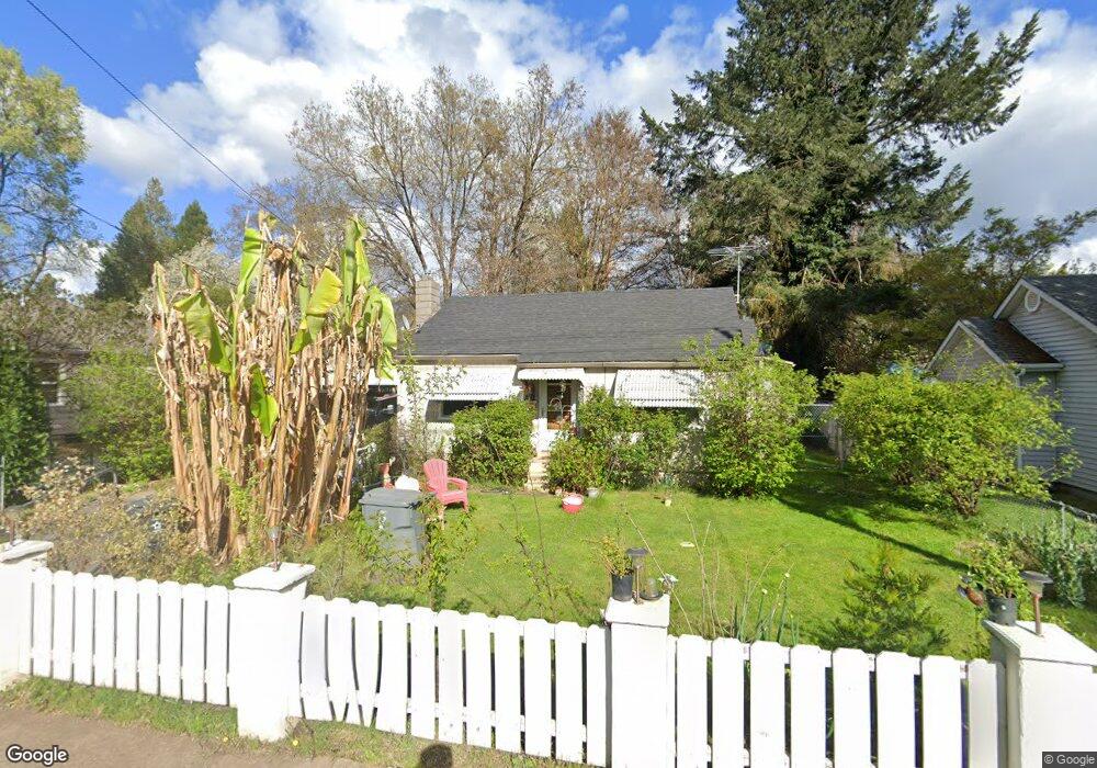 1303 SE Southpark Dr, Grants Pass, OR 97527 - photo 1