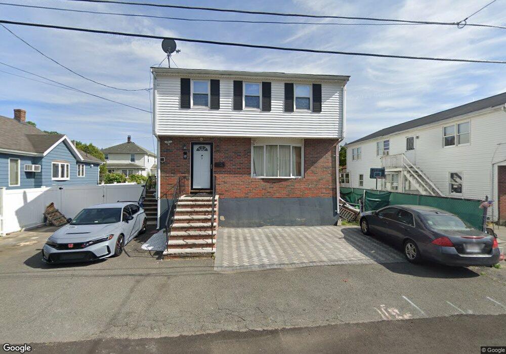 33 Grant Rd, Malden, MA 02148 - photo 1