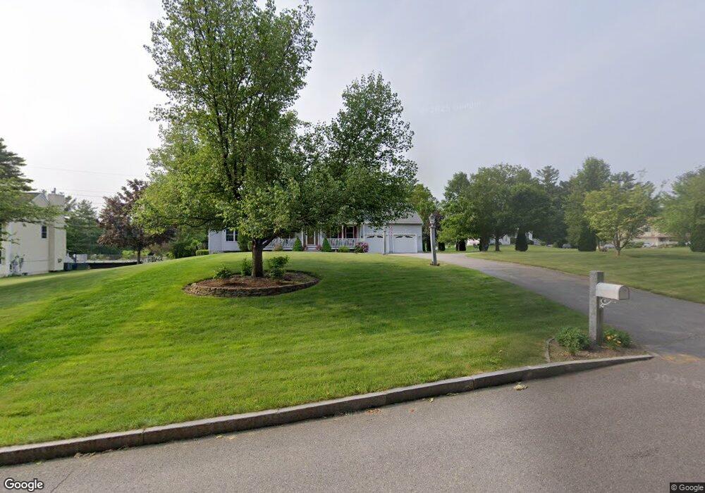 8 Hummingbird Ln, Derry, NH 03038 - photo 1