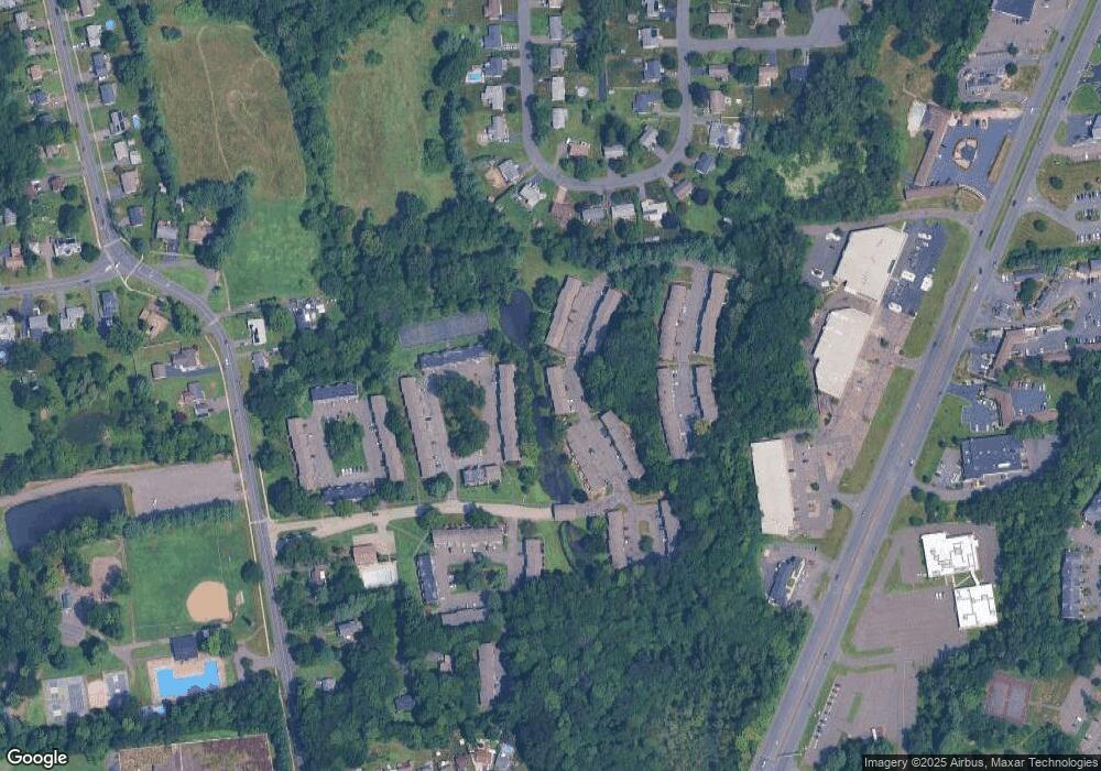 498 Churchill Dr, Newington, CT 06111 - photo 1