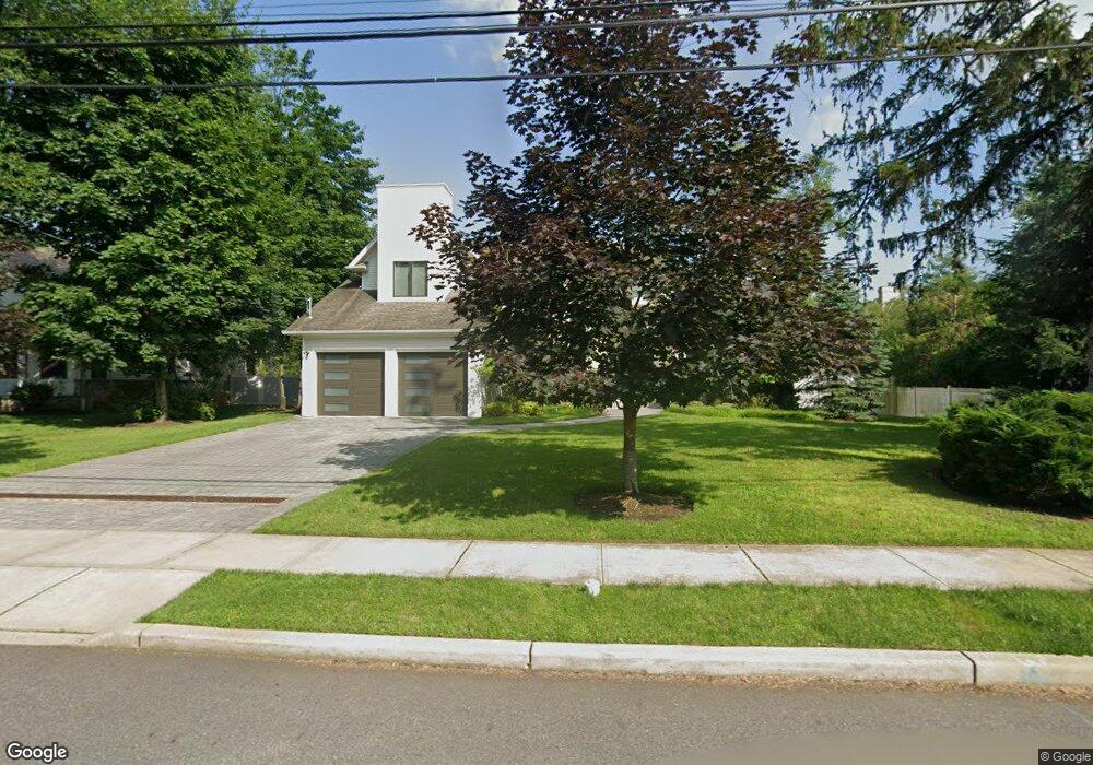 4 Laurence Ct, Closter, NJ 07624 - photo 1