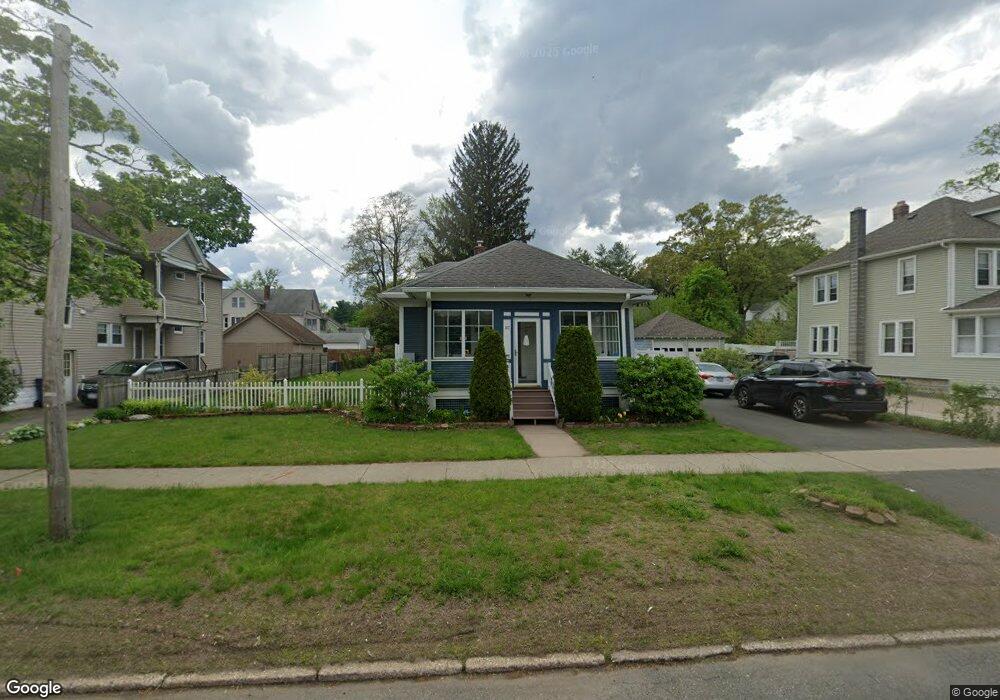 147 N Boulevard Place, West Springfield, MA 01089 - photo 1