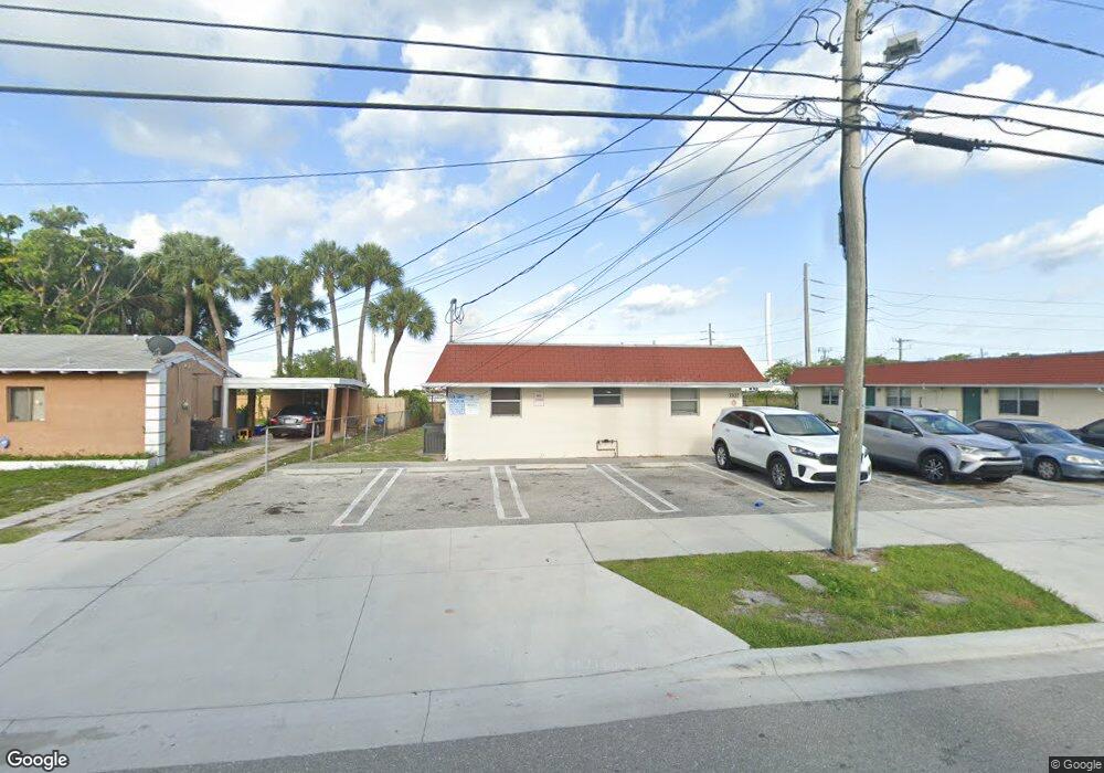 3307 Windsor Ave unit 2, West Palm Beach, FL 33407 - photo 1