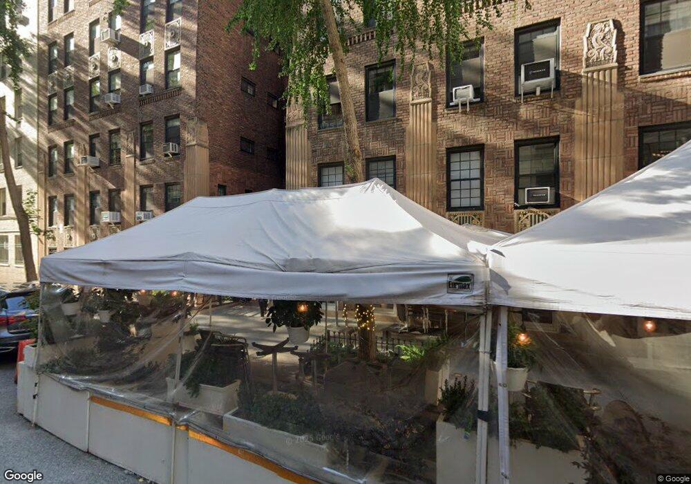 Gramercy Arms unit 8H, New York, NY 10010 - photo 1