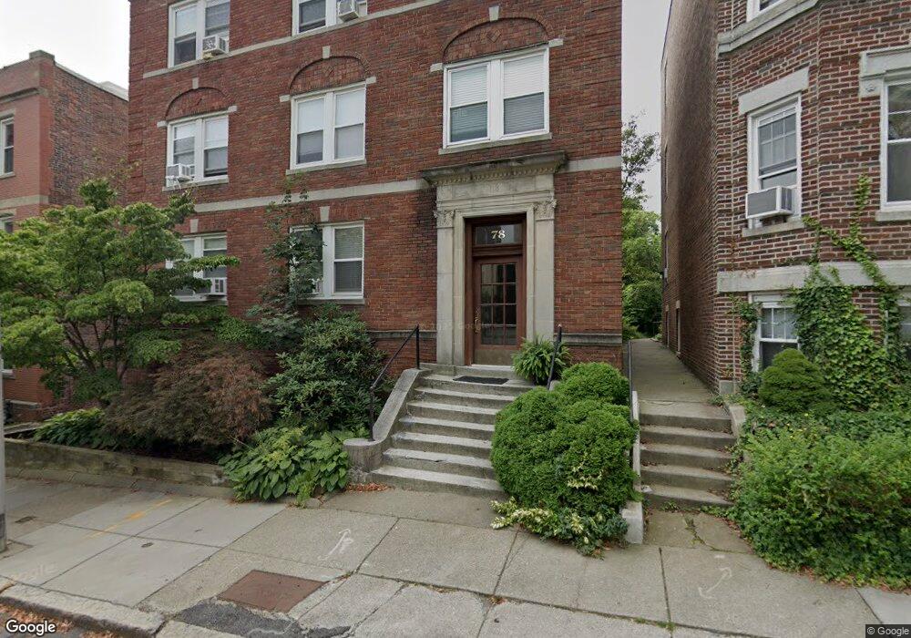 78 Browne St unit 4, Brookline, MA 02446 - photo 1