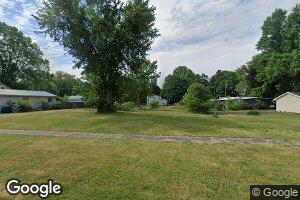 407 W Elm St, Wyoming, IL 61491