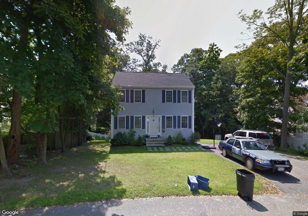 68 Apple Tree Ln, Weymouth, MA 02188 - photo 1