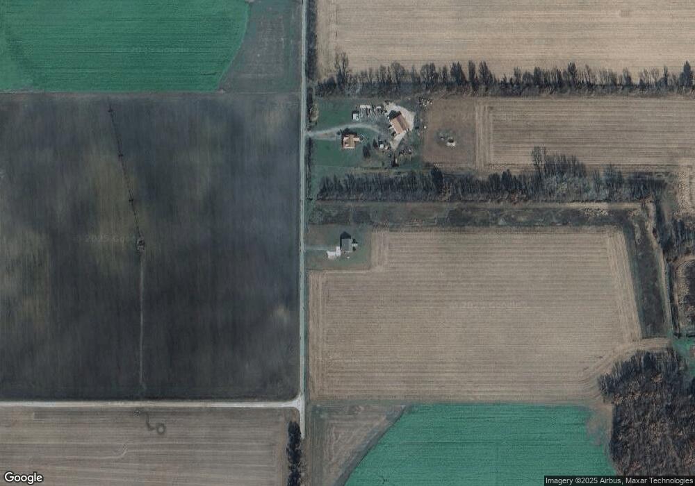 1124 N 800 E, Knox, IN 46534 - photo 1