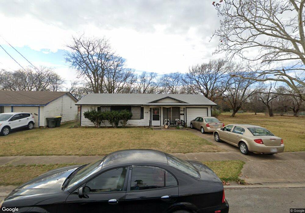 1214 N Bledsoe St, Sherman, TX 75090 - photo 1