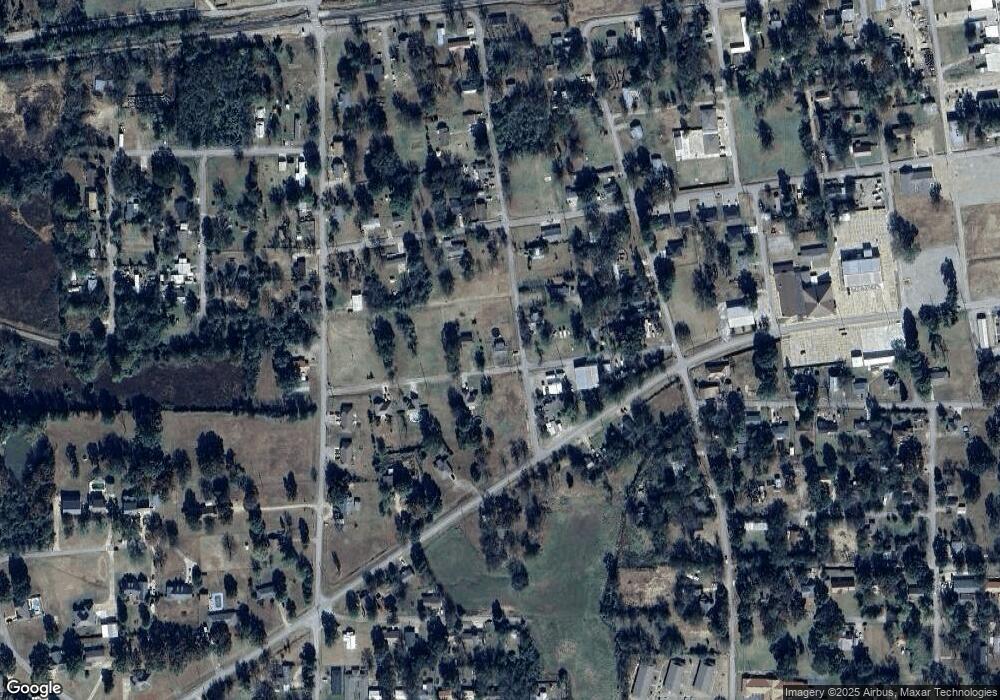 502 SW 4th St, Muldrow, OK 74948 - photo 1