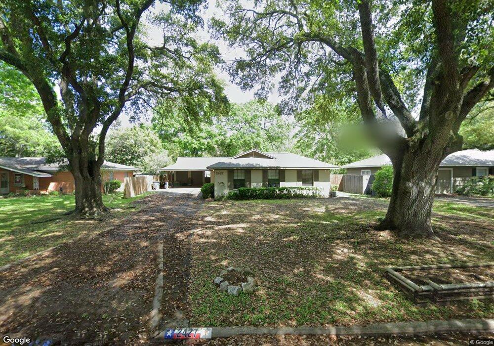 2411 Oak Dr, Bay City, TX 77414 - photo 1