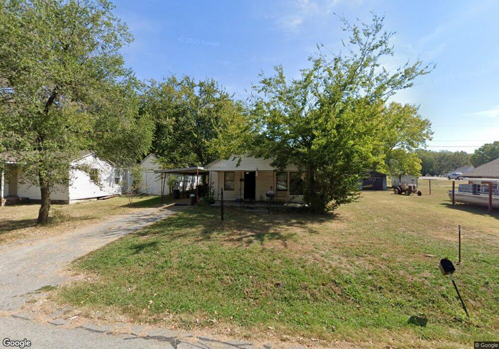 9 N Orphan St, Pryor, OK 74361 - photo 1