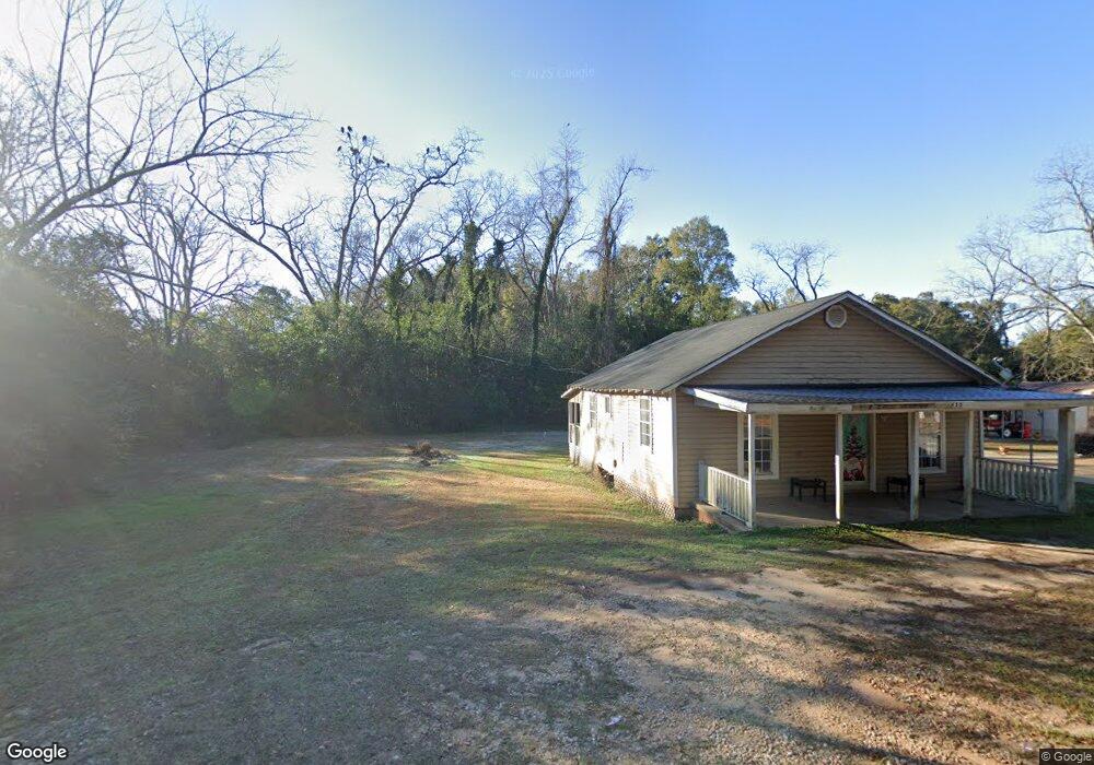432 Columbia St, Bainbridge, GA 39819 - photo 1