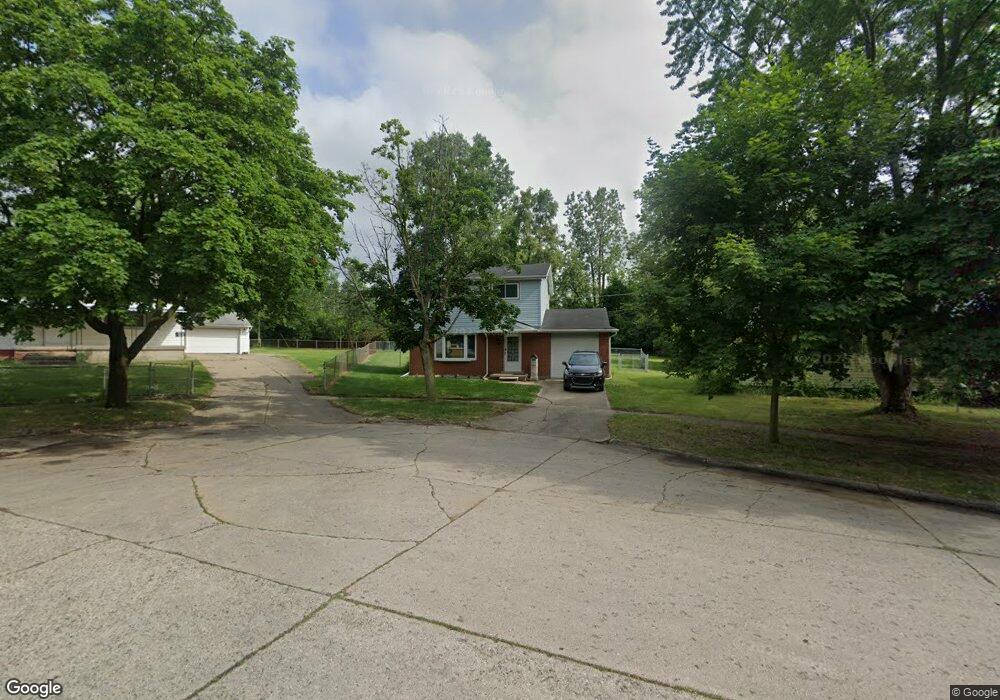 2832 Margate Cir, Flint, MI 48506 - photo 1