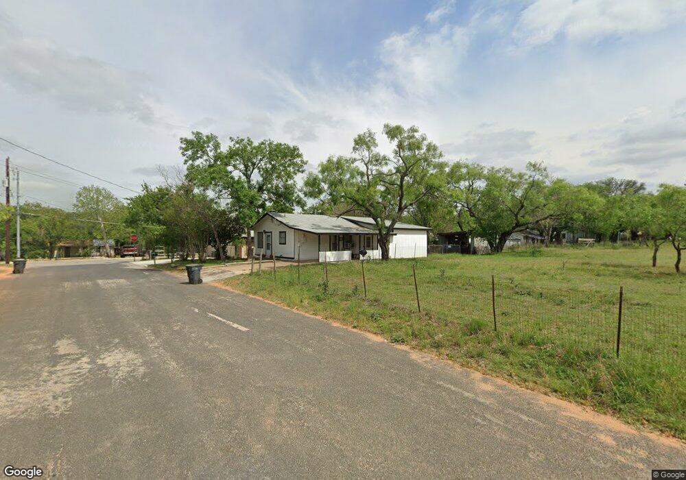 403 Cedar St, Fredericksburg, TX 78624 - photo 1