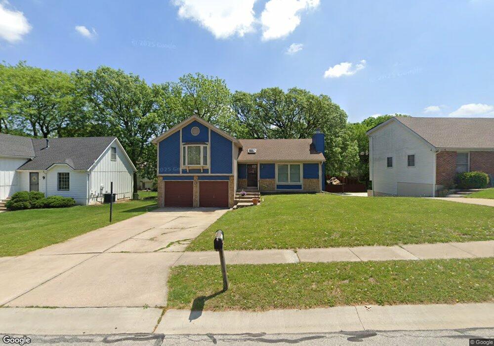 10579 Bradshaw St, Lenexa, KS 66215 - photo 1