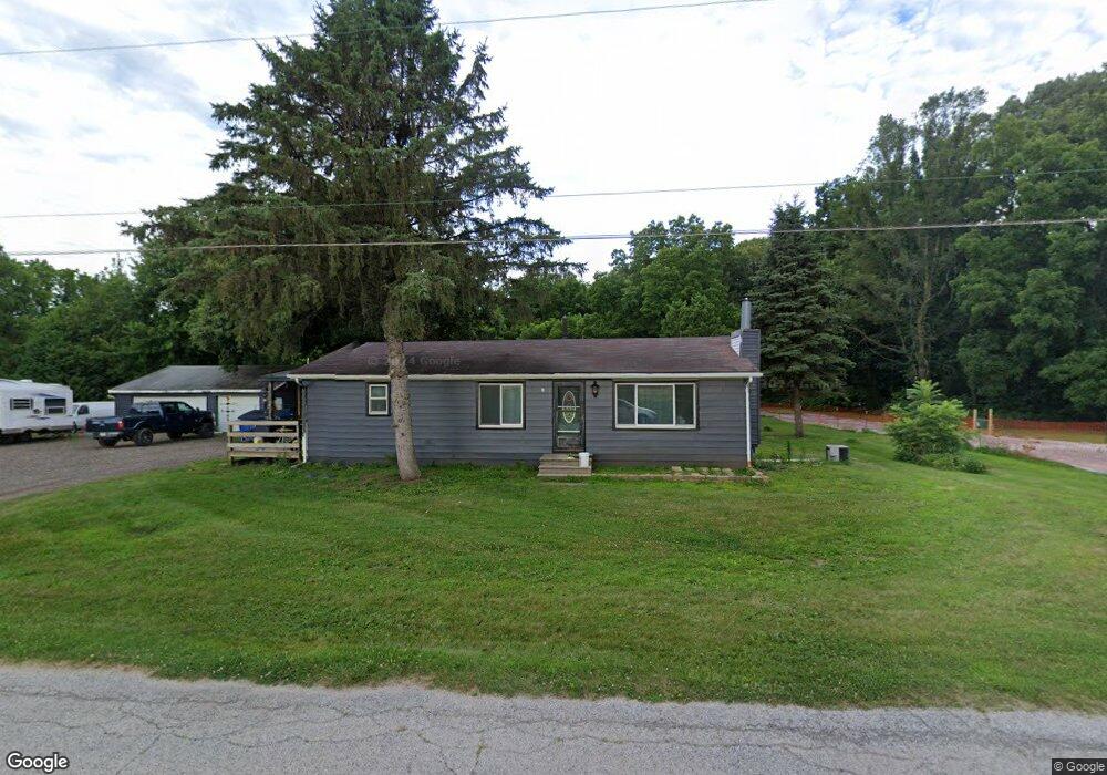 2572 S 400 E, La Porte, IN 46350 - photo 1