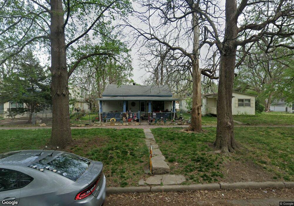 412 SW Fillmore St, Topeka, KS 66606 - photo 1