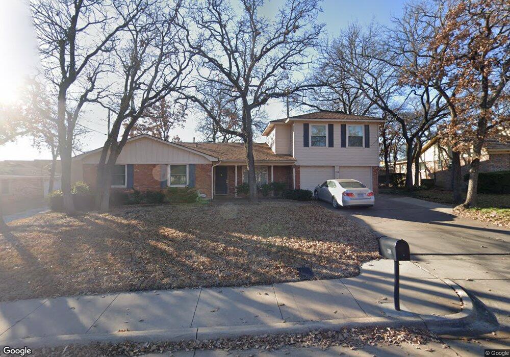 708 Queens Way, Bedford, TX 76021 - photo 1