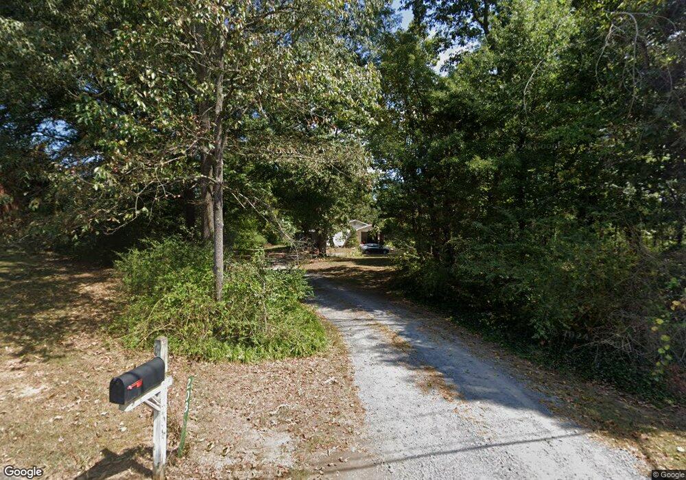 208 Highpoint Dr, Calhoun, GA 30701 - photo 1