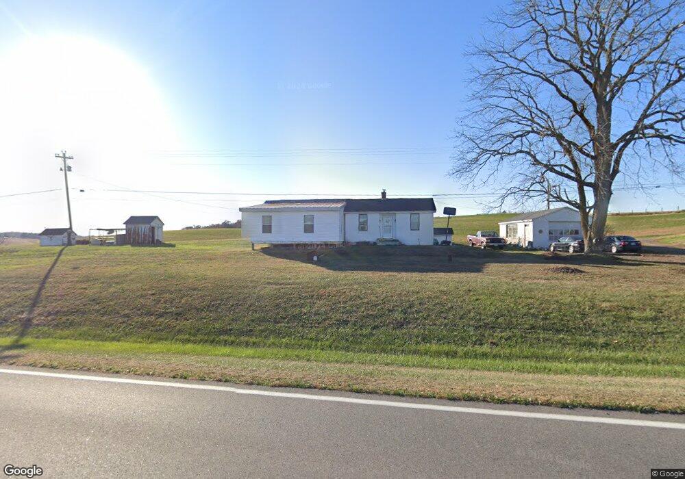 2133 Hermitage Rd, Waynesboro, VA 22980 - photo 1