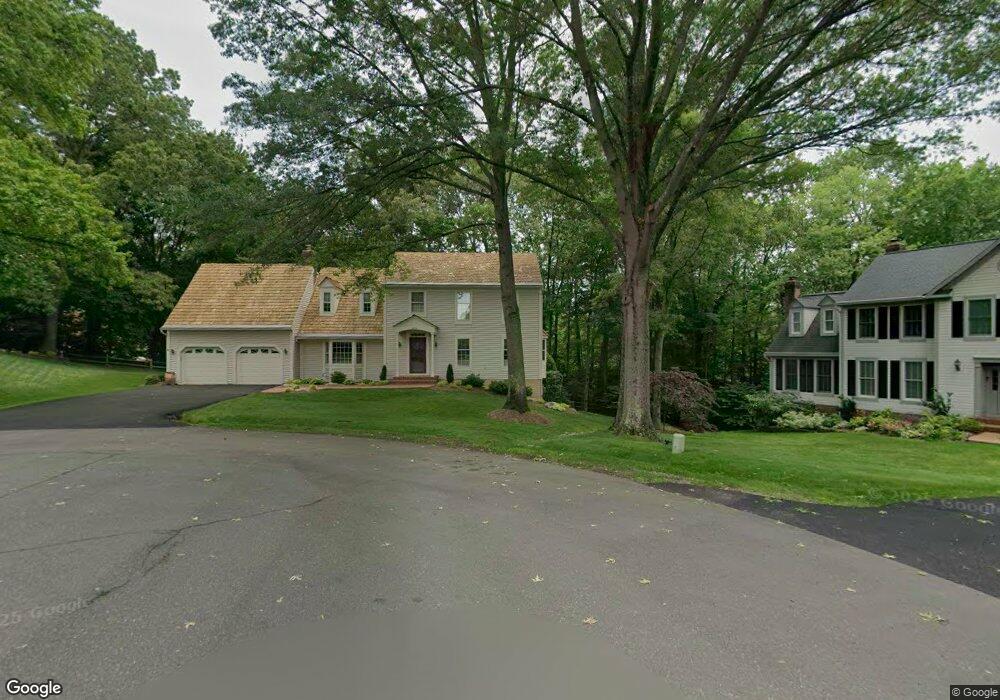 5034 Oakcrest Dr, Fairfax, VA 22030 - photo 1