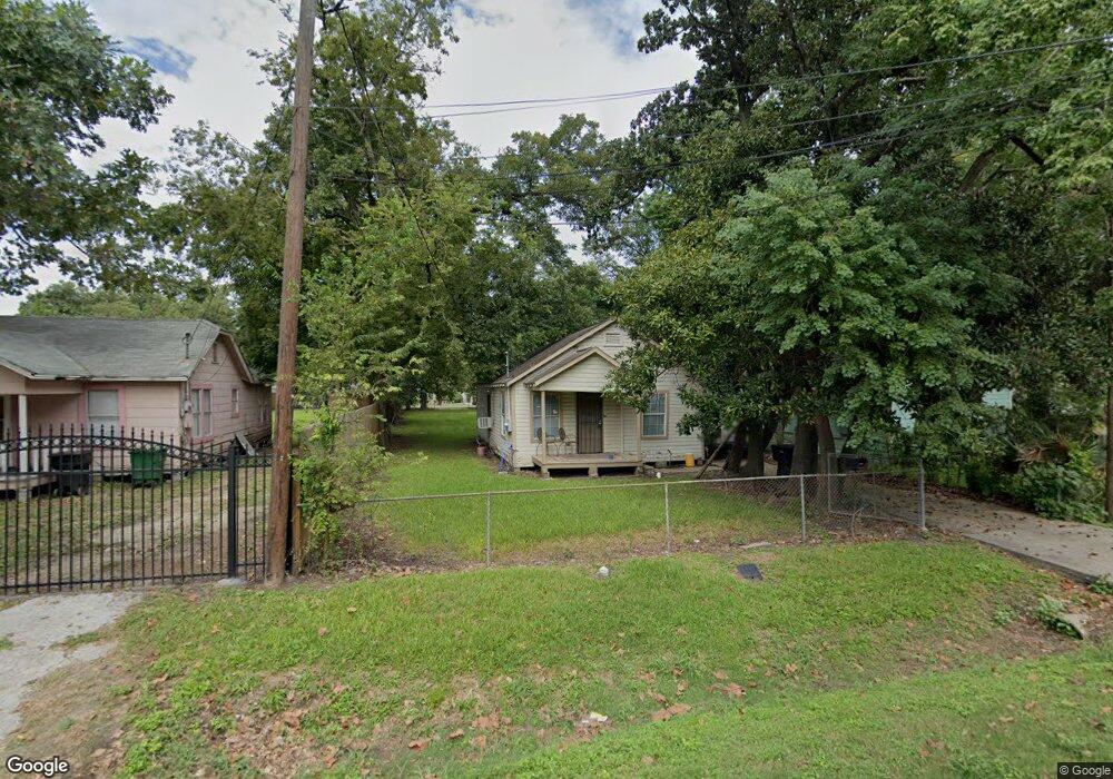 3109 Caplin St, Houston, TX 77026 - photo 1