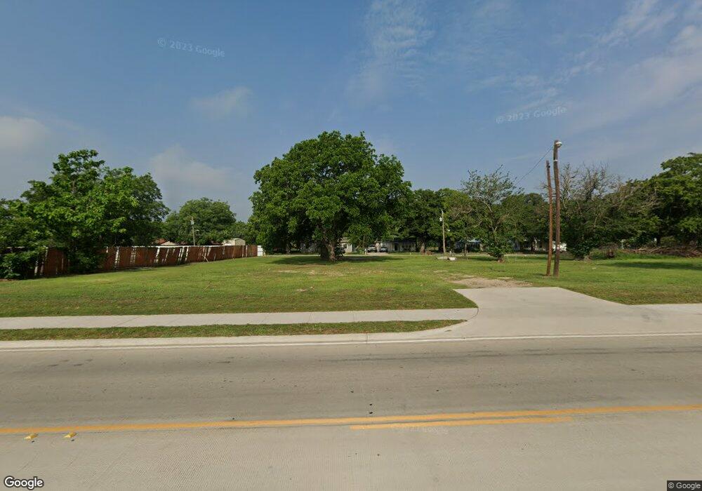 629 N Main St, Springtown, TX 76082 - photo 1