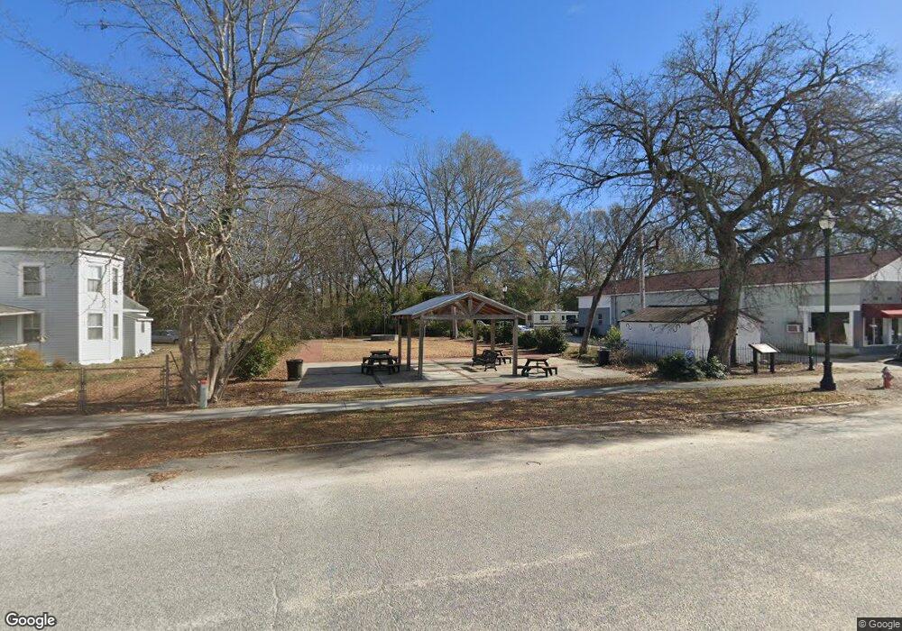 820 Market St, Camden, SC 29020 - photo 1