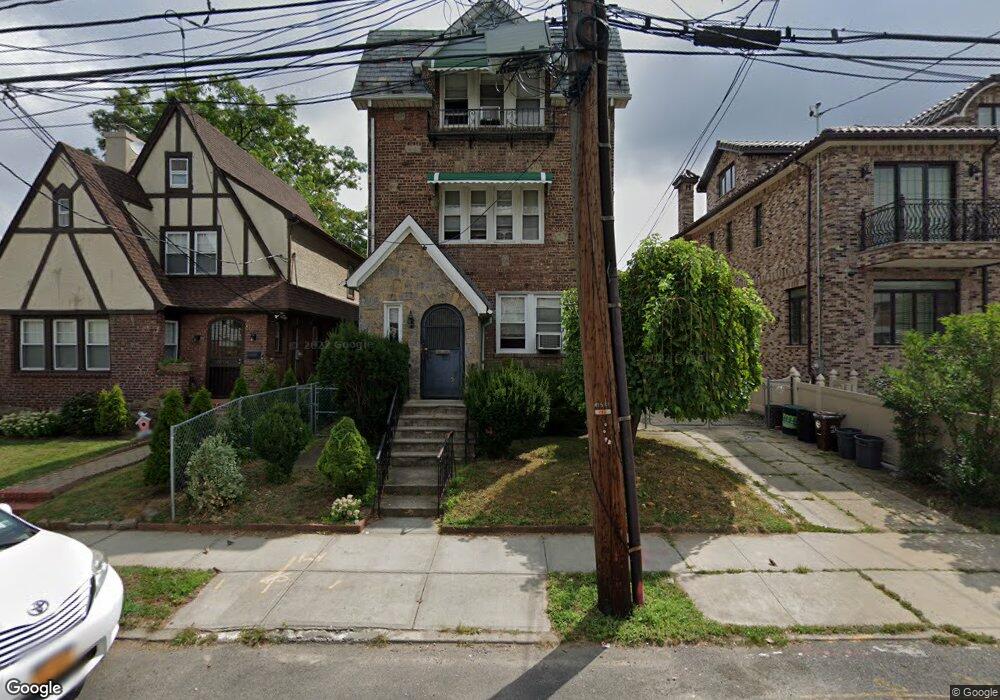 4711 160th St, Flushing, NY 11358 - photo 1