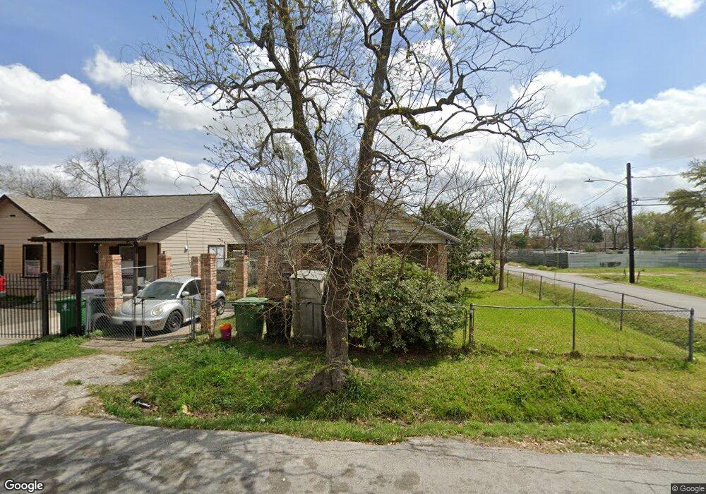 3102 Wayne St unit 1, Houston, TX 77026 - photo 1