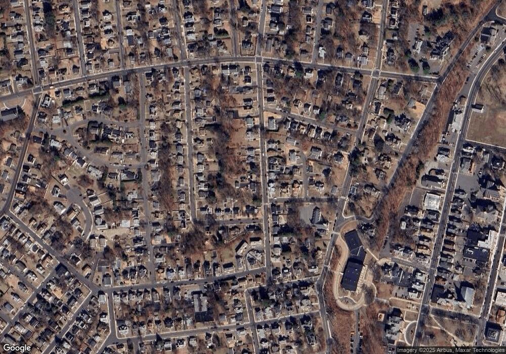 42 Walnut St, Naugatuck, CT 06770 - photo 1