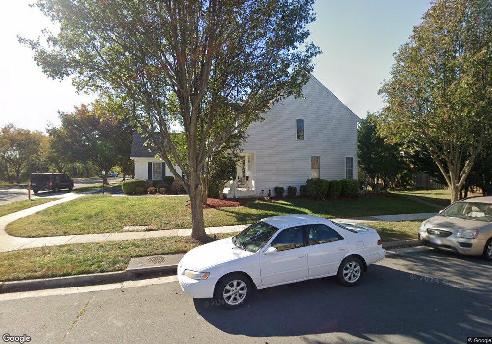 25626 Dabner Dr, Chantilly, VA 20152 - photo 1