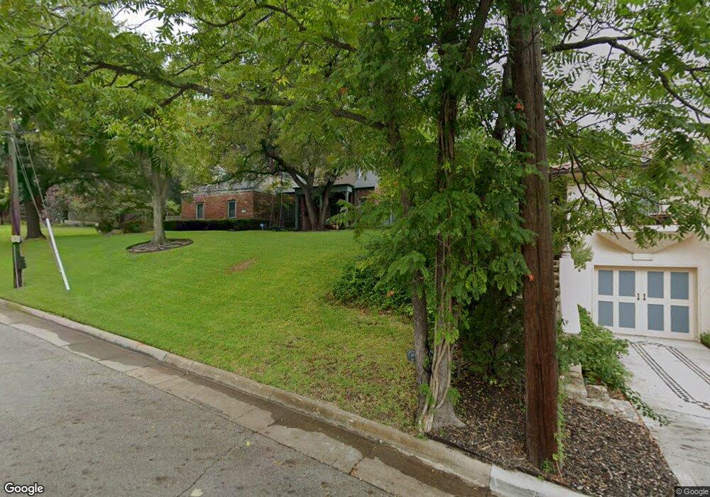 2431 Hideaway Dr, Dallas, TX 75214 - photo 1