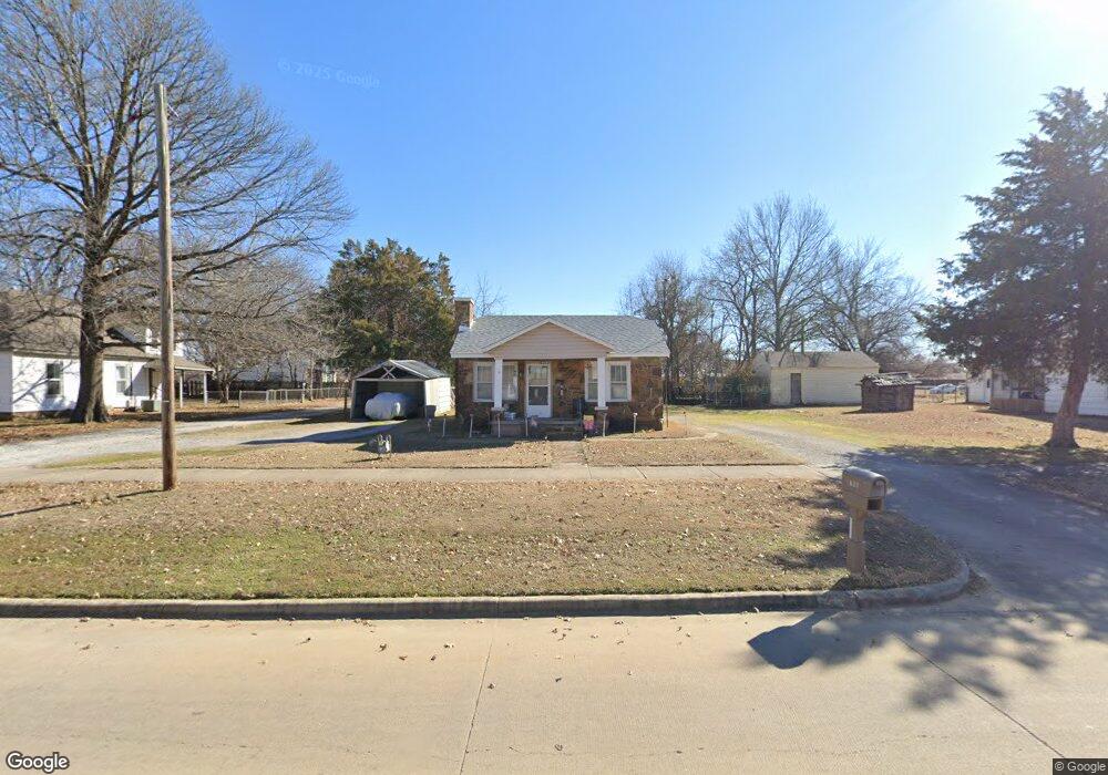 706 N Seminole Ave, Claremore, OK 74017 - photo 1
