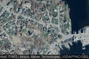 20 High St, Vinalhaven, ME 04863