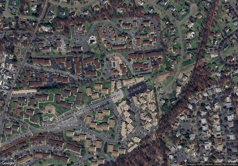 523 Country Club Ln unit 523, Pomona, NY 10970 - photo 1