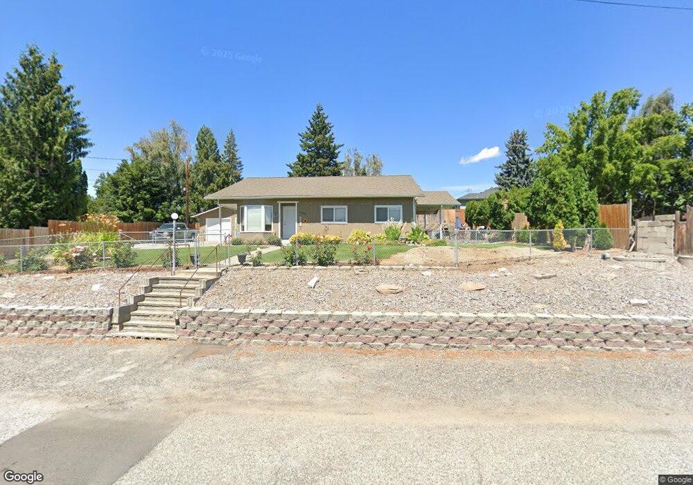 1783 3rd St NE, East Wenatchee, WA 98802 - photo 1