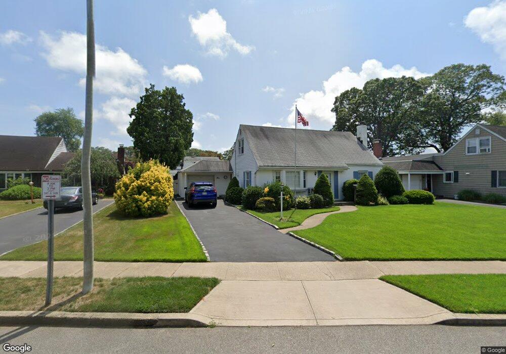 5 Briar Rd, Merrick, NY 11566 - photo 1