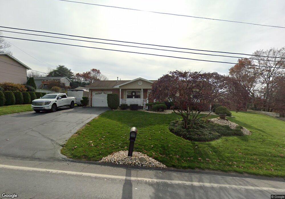 28 Laflin Rd, Wilkes Barre, PA 18702 - photo 1