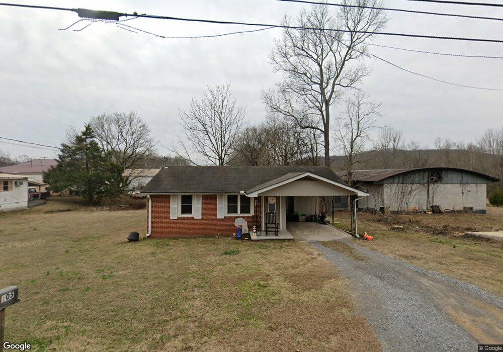 105 Howard St, Scottsboro, AL 35768 - photo 1