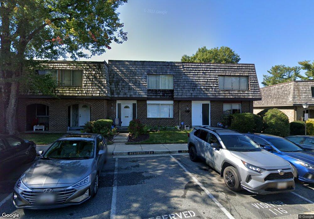 366 W Deer Park Rd unit W7F, Gaithersburg, MD 20877 - photo 1