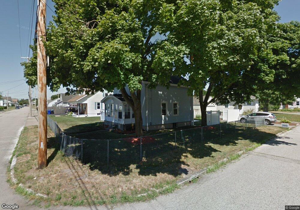 100 Warwick Rd, Pawtucket, RI 02861 - photo 1