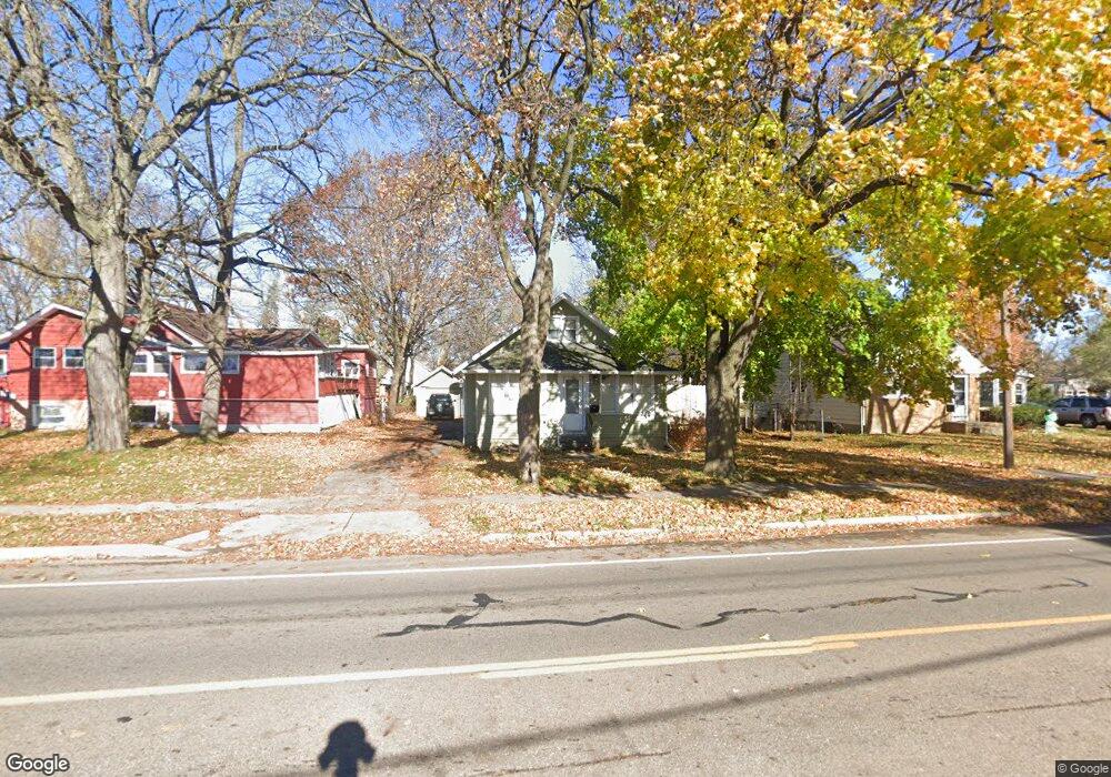 718 W Holmes Rd, Lansing, MI 48910 - photo 1