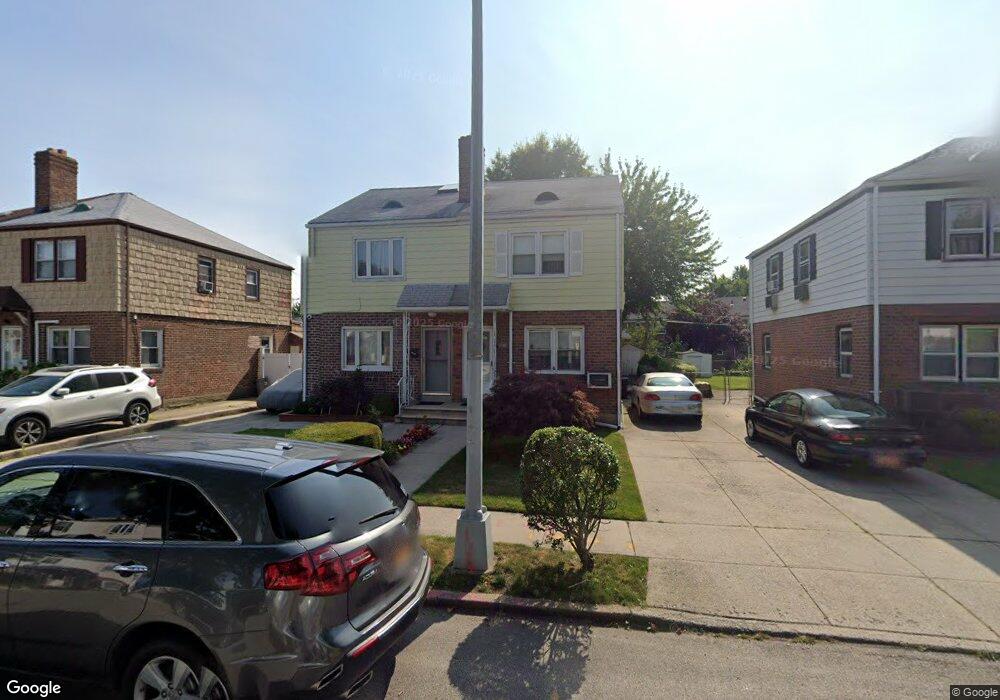 5612 184th St, Fresh Meadows, NY 11365 - photo 1