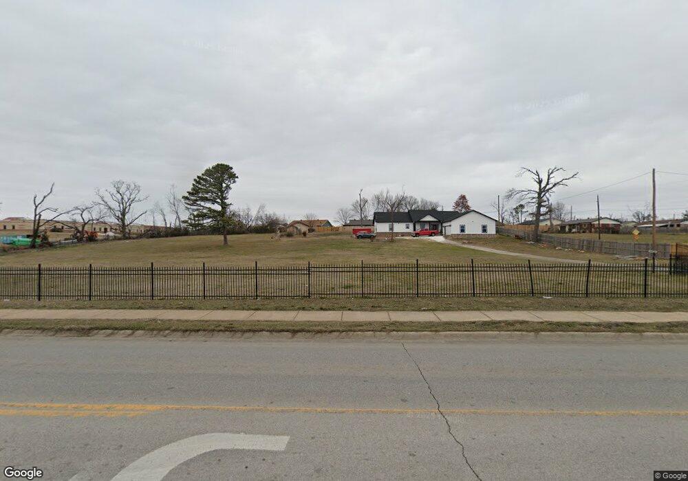 1209, 1211 W Olive St, Rogers, AR 72756 - photo 1