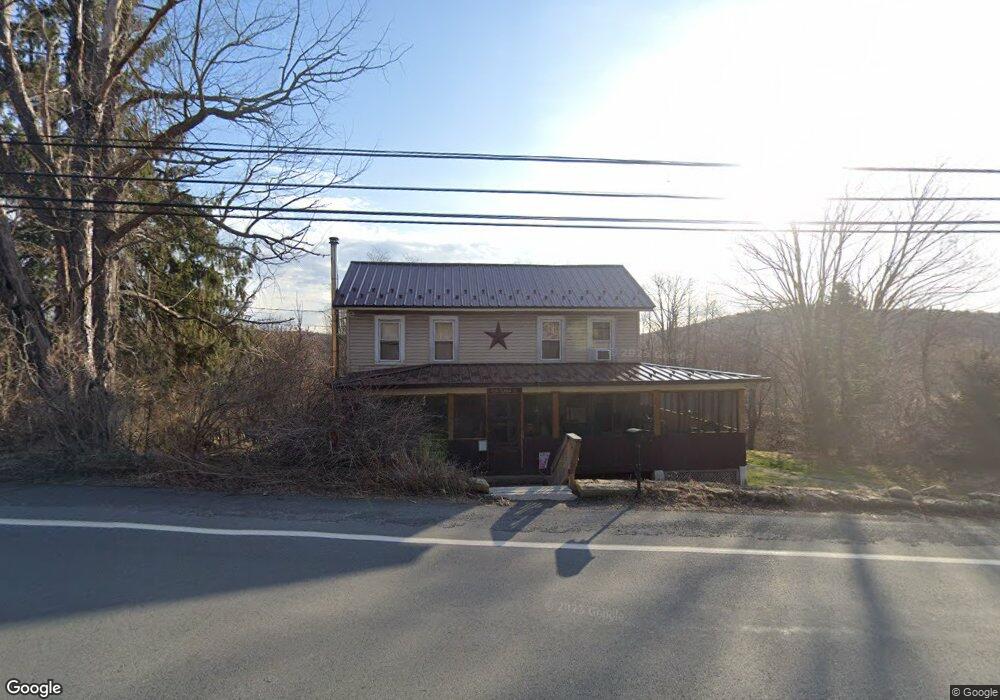 658 N Main St, Moscow, PA 18444 - photo 1